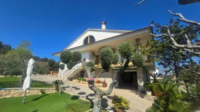 Chalet in Canyelles photo 4