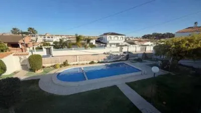 Apartment on Calle Isla Tabarca, No Number photo 4
