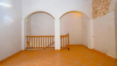 Chalet on Carrer de Joan Mieres photo 3