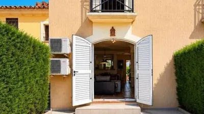 Chalet in Golf Bahia Urbanization photo 20