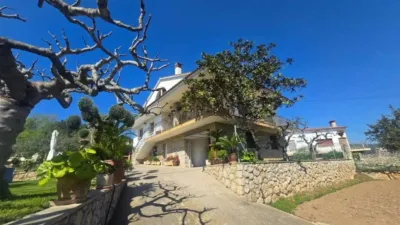 Chalet in Canyelles photo 5
