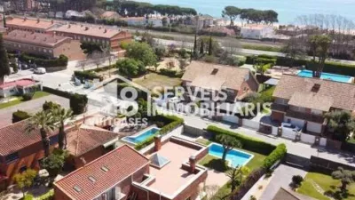 Chalet in Sant Vicenç de Montalt photo 2