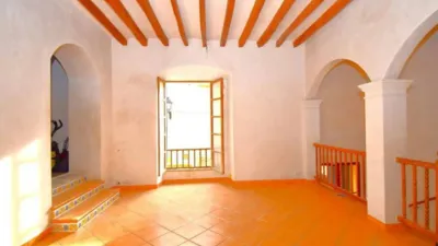 Chalet on Carrer de Joan Mieres photo 8