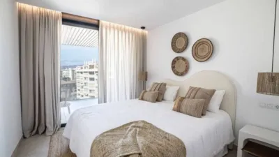 Apartment on Avenida de Santa Amalia photo 18