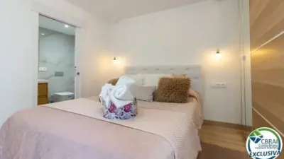Apartment on Carrer de Madrid photo 9