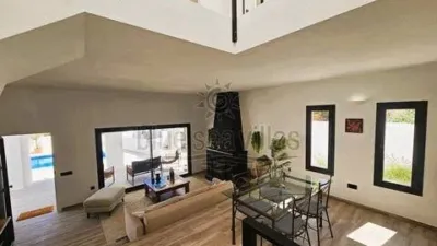 Chalet on Ua-11 Street, No Number photo 13