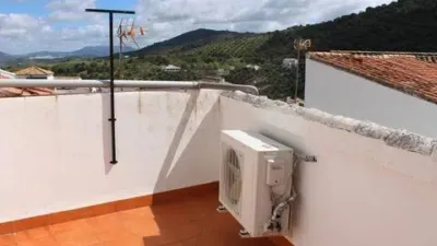 Terraced House on Calle de los Ceniceros photo 2