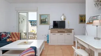 Apartment on Mar Jónico Street photo 3