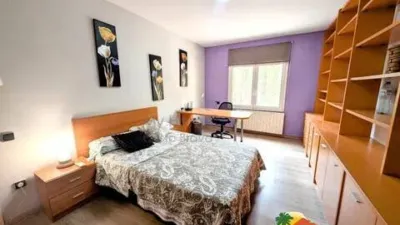 Chalet on Calle Lluisa Usall i Bosch No Number photo 22