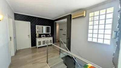 Chalet on Calle Lluisa Usall i Bosch No Number photo 14