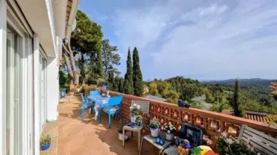 Chalet on Carrer de Osona photo 7