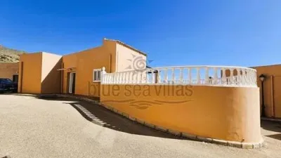 Chalet on Calle de la Bellavista photo 30