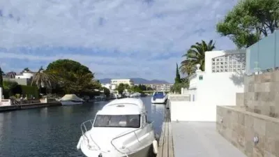 Chalet in Empuriabrava photo 3