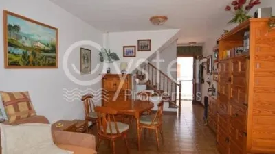 Apartment on Avenida Santiago Puig photo 10