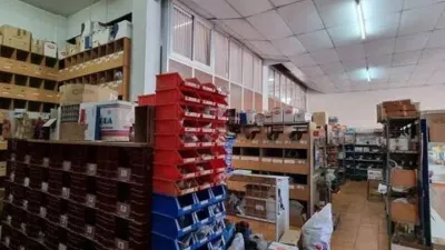 Local comercial en venta en A Iglesia (Cela) - Más