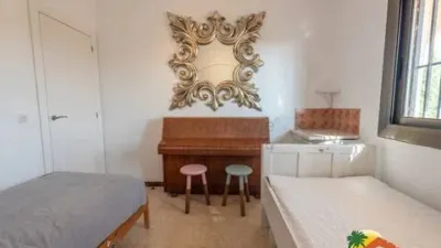 Chalet on Carrer Montroig photo 23
