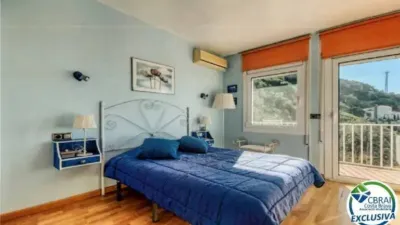 Chalet on Carrer d'Antoni Canals photo 9