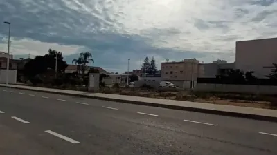 Terreno en venta en Torrellano-Valverde-Parc Empresarial - Más