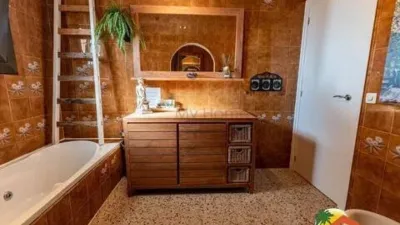 Chalet on Carrer Montroig photo 20