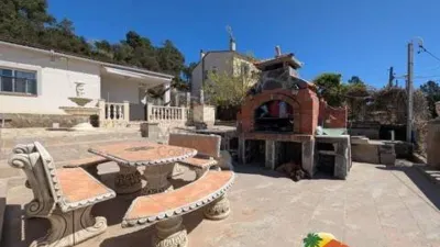 Chalet on Carrer de la Camèlia photo 27