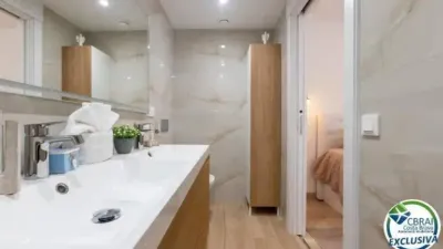 Apartment on Carrer de Madrid photo 10