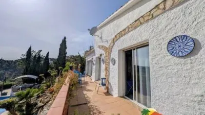 Chalet on Carrer de Osona photo 15