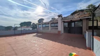 Chalet on Carrer del Galzeran photo 3