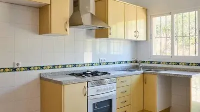 Chalet on Carrer Violetas photo 47