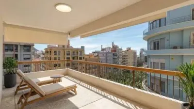 Penthouse in Traditional Centre photo 2