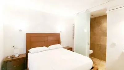 Chalet on Carrer de Lluna photo 9