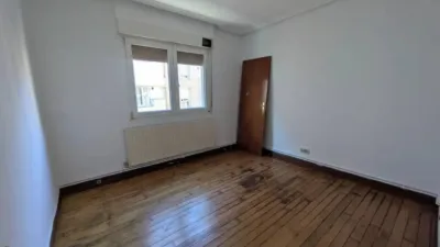 Apartment in Galdakao photo 4