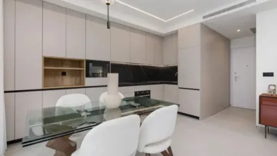 Penthouse on N-A Street, -1 photo 17