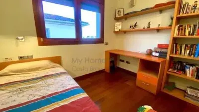 Chalet on Carrer de Pere Puig i Llensa photo 33