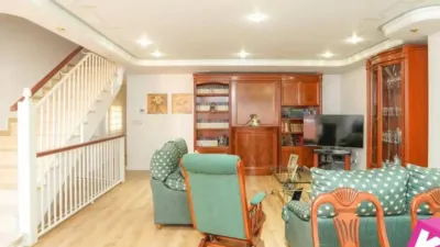 Chalet in University Area photo 9