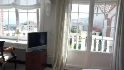 House in the Centre photo 28
