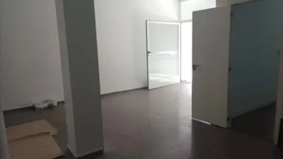 Apartment in University Area photo 2