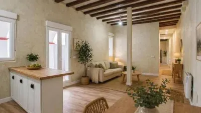 Apartment in Centre photo 2