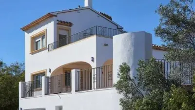 Chalet on Carrer Violetas photo 8