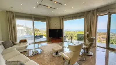 Chalet in La Fustera photo 7