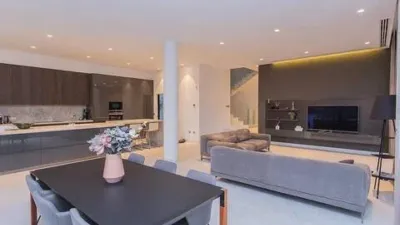 Chalet on Carrer Paris photo 123