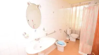 Casa adosada en venta en Barrio (Vilarmaior) - Vista 3
