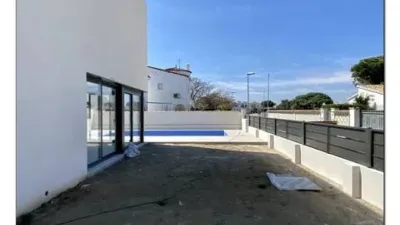 Townhouse in Empuriabrava photo 20