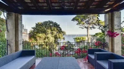 Chalet in Sant Feliu de Guíxols photo 2