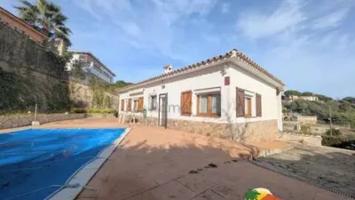 Chalet on Carrer del Galzeran photo 34