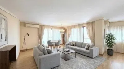 Penthouse in Traditional Centre photo 5