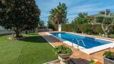 Chalet on Carrer del Mestre Lluis Millet photo 21