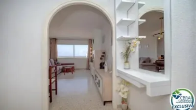 Apartment in Passatge Muga Delta photo 9
