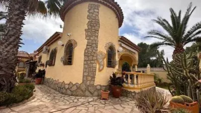 Chalet en Avinguda de València photo 4