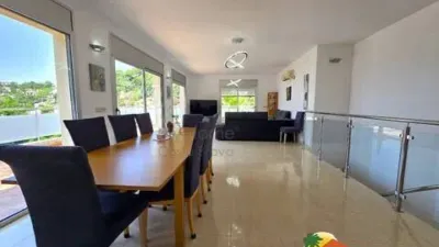 Chalet on Avinguda dels Arbres photo 8