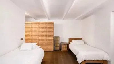 Townhouse in Cort photo 13